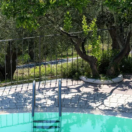 圣马特奥阿伯戈里斯托兰特酒店 3* 圣巴特罗摩艾美尔